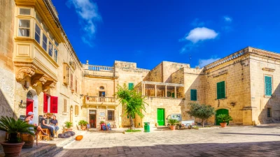 Visitors in Mesquita Square, Mdina